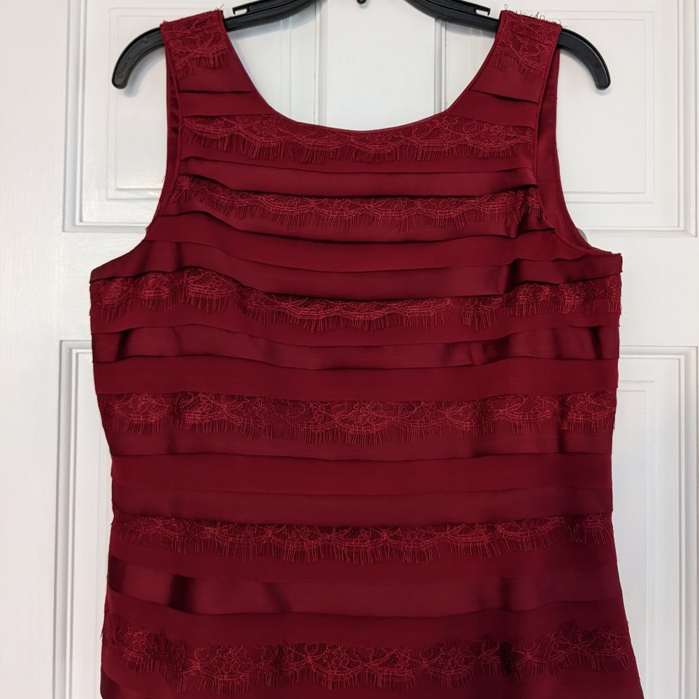 White House Black Market burgundy sleeveless blouse size 10